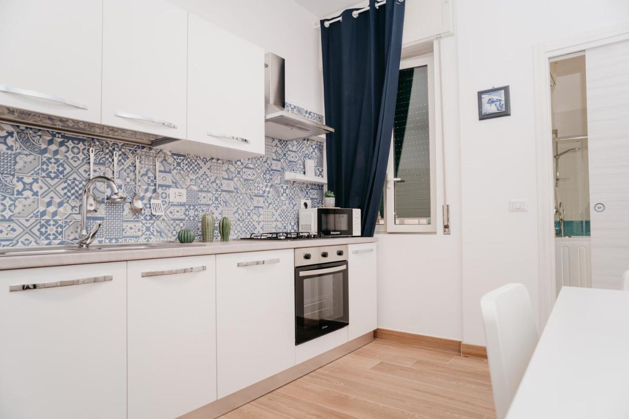 Ferienwohnung Brombeis Fantastica By Casa Napoletana - Town Center Neapel Exterior foto